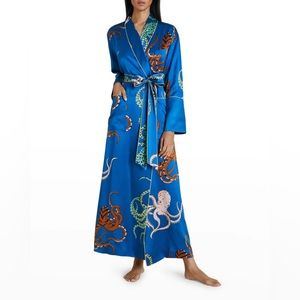 Olivia Von Halle OCTOPUS-PRINT SILK ROBE IN AZZURO
